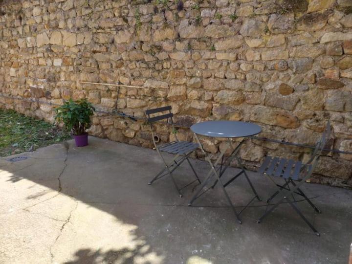 Nuit Romantique Saint-Christophe-en-Brionnais Exterior foto
